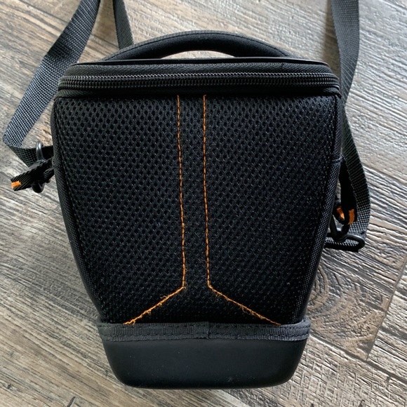 Case Logic Camera Bag - Picture 8 of 11